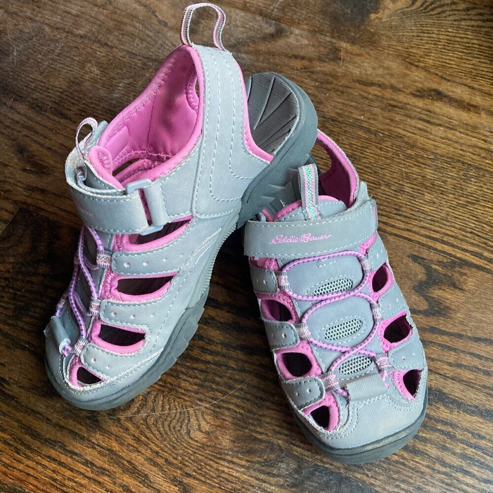 EDDIE BAUER GREY/PINK SANDALS SIZE 3 YOUTH